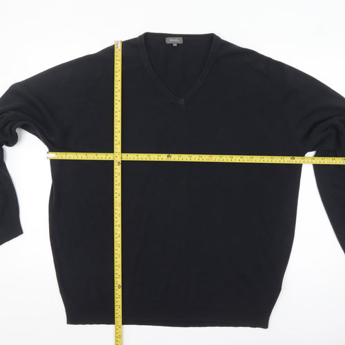 Wolsey Men’s Black 2XL V-Neck Acrylic Knit Jumper