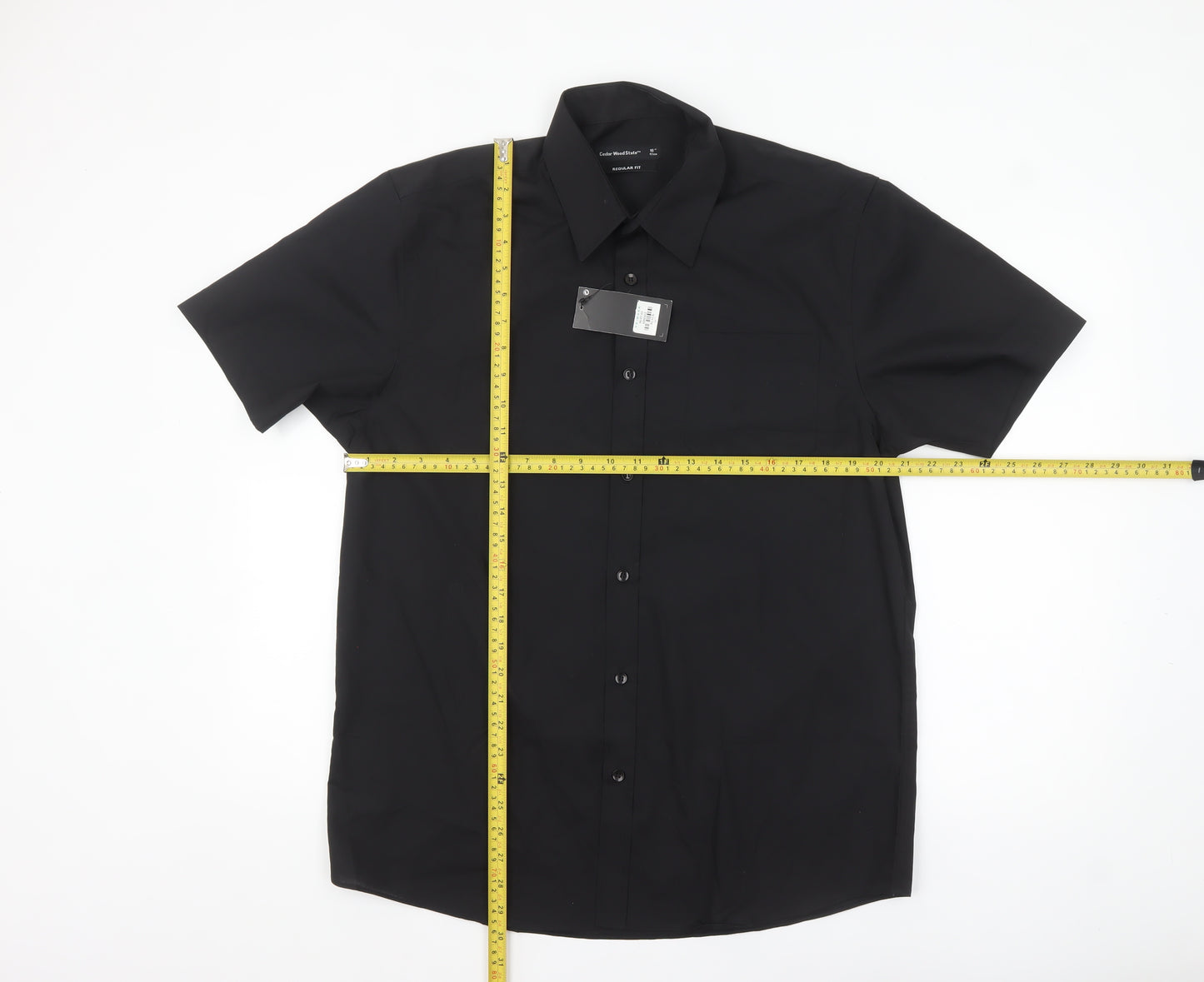 Cedar Wood State Men’s Black 16in Regular Fit Short Sleeve Shirt