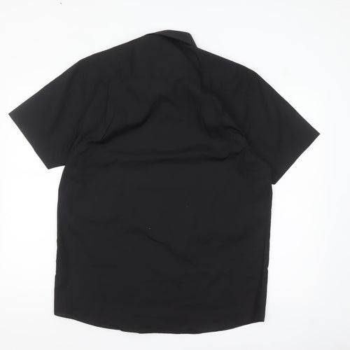 Cedar Wood State Men’s Black 16in Regular Fit Short Sleeve Shirt