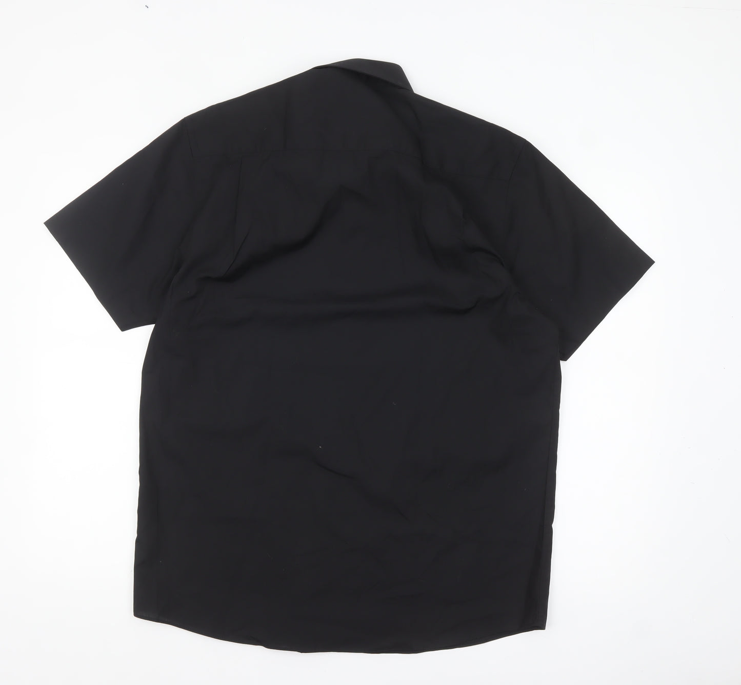 Cedar Wood State Men’s Black 16in Regular Fit Short Sleeve Shirt