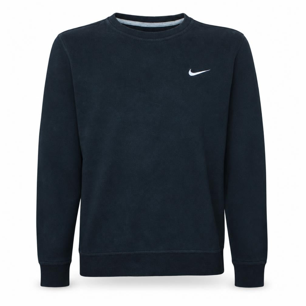 Front view of Nike men’s black small crew neck pullover sweatshirt