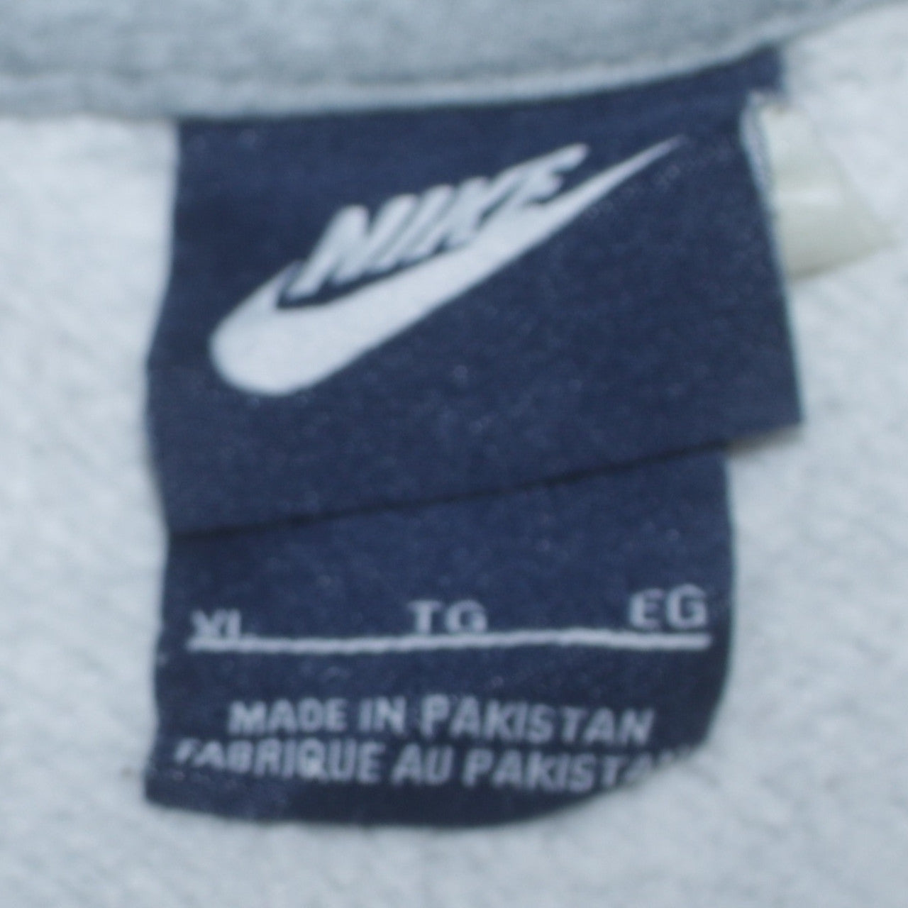 Nike Men's Grey XL Pullover Hoodie Fleece Sweatshirt