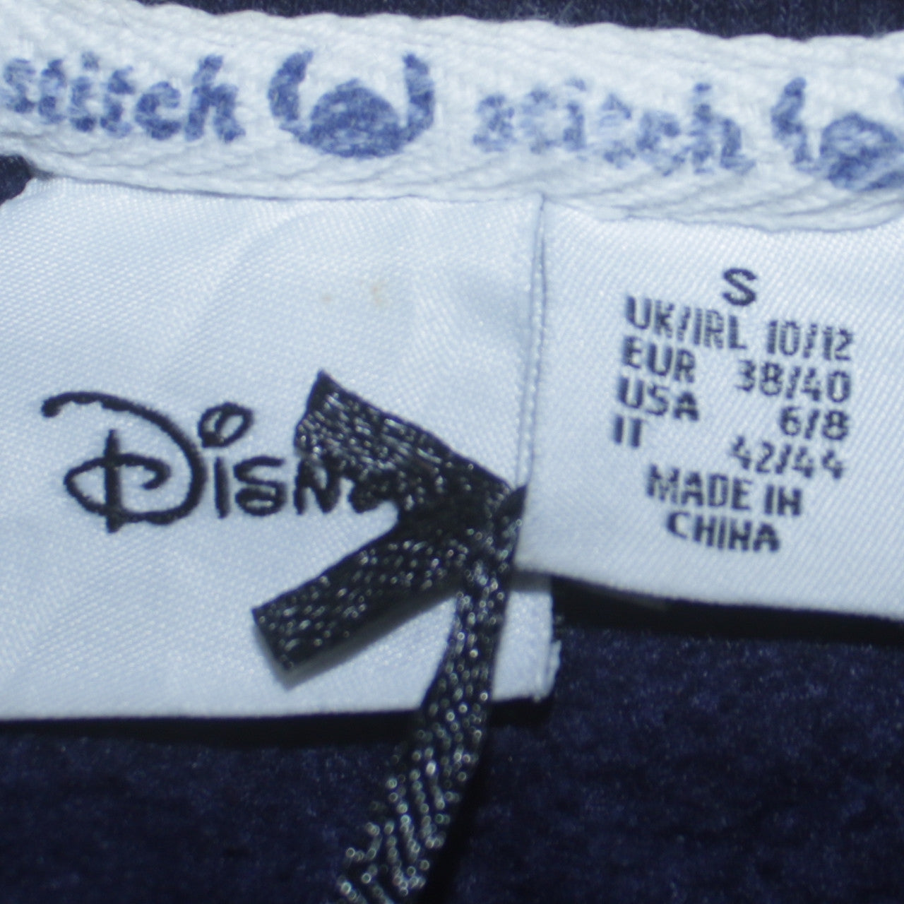 Disney Womens Navy Blue Stitch Sweatshirt Size S 10/12 Crew Neck