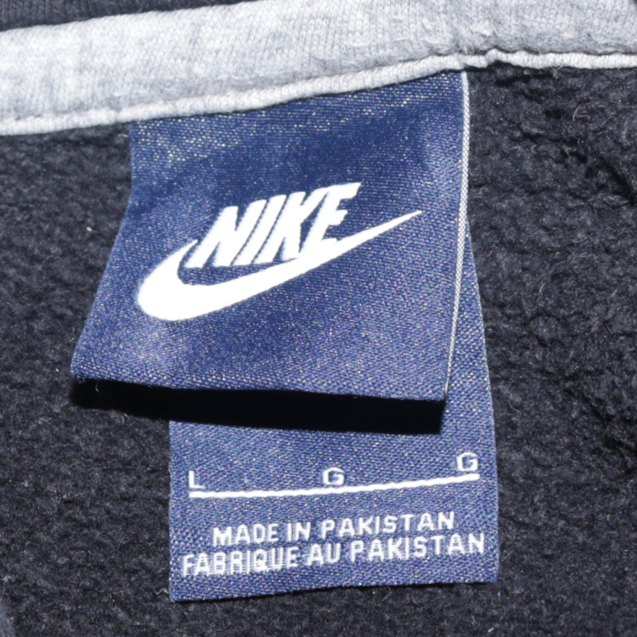 Nike Men's Black Pullover Hoodie L Regular Fit Fleece Sportswear