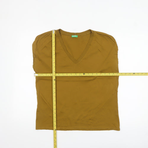 United Colors of Benetton Women’s Brown V-Neck Cotton T-Shirt M