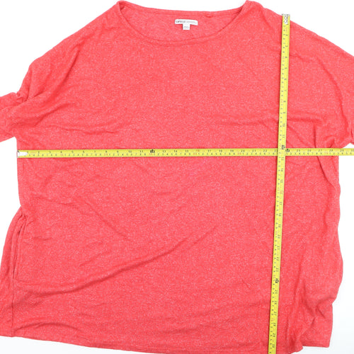 Capsule Women’s Red Plus Size 28/30 Relaxed Fit Basic T-Shirt