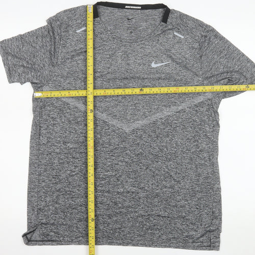 Nike Men's Grey Dri-FIT Running T-Shirt Size M Athletic Fit