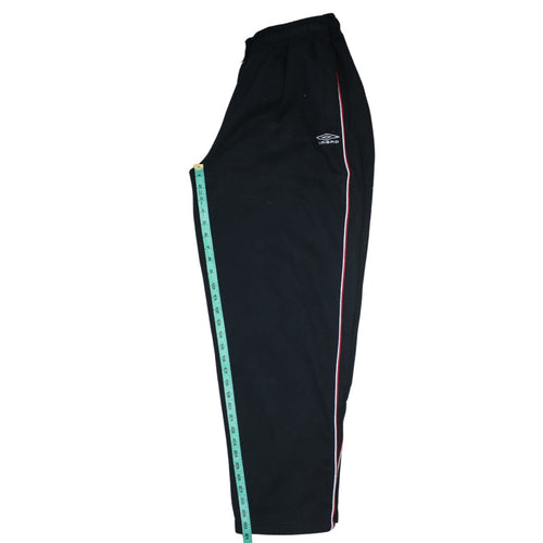 Umbro Men Black Regular Fit Sweatpants with Stripe Detail