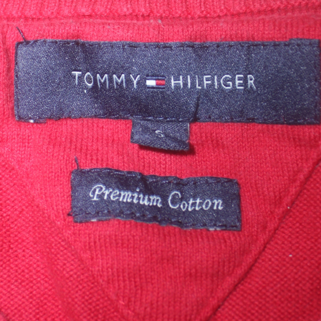 Tommy Hilfiger Men's Red V-Neck Cotton Pullover Jumper Size S