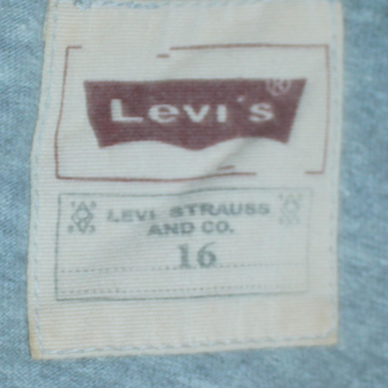 Levi's Boys Grey Long Sleeve 501 Logo T-Shirt Size 16 Years