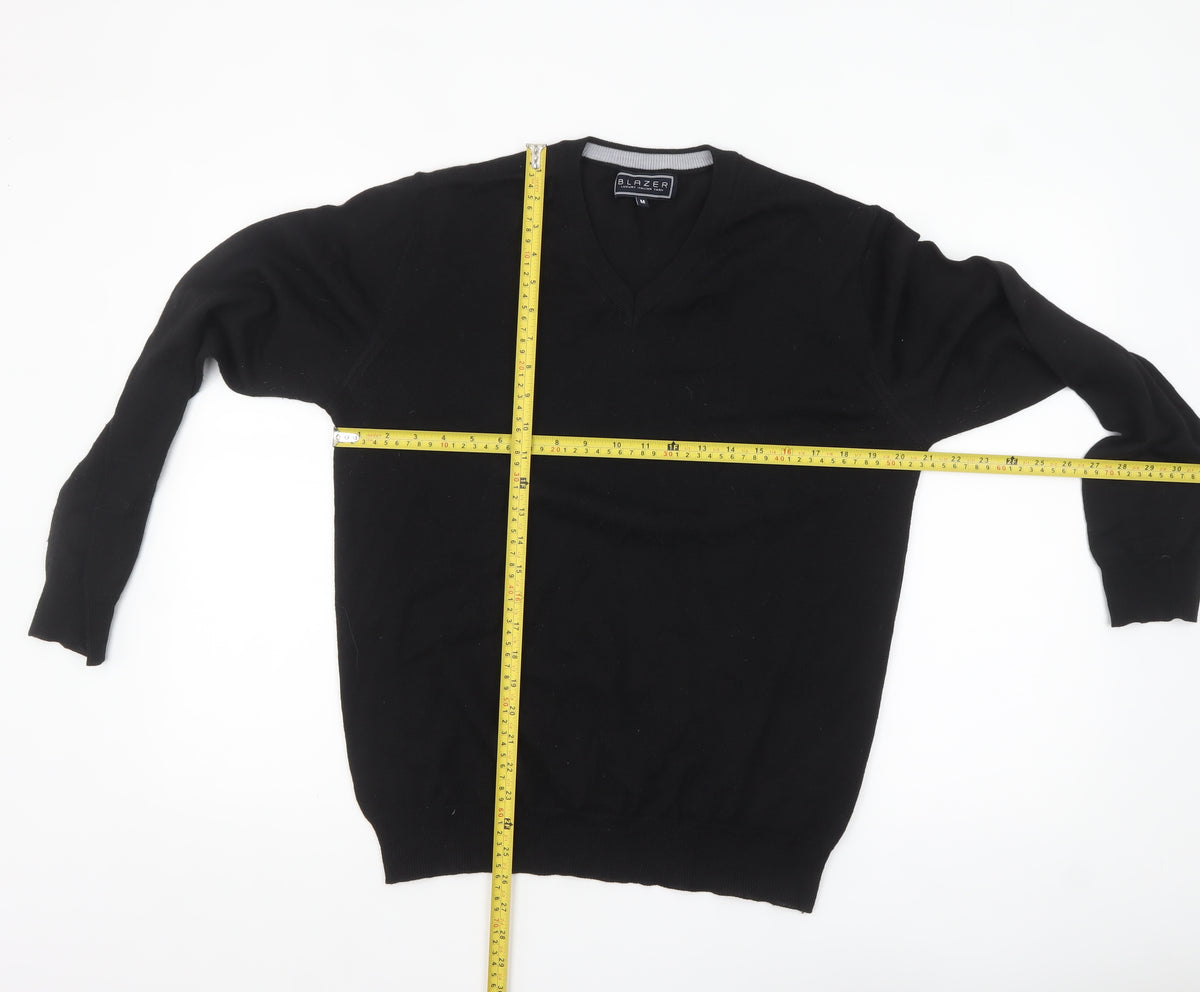 Close-up detail of Blazer Men's Black V-Neck jumper, size M, Classic Knit