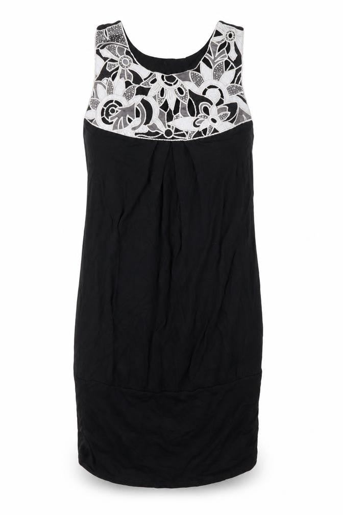 Front view of Dorothy Perkins Women's Black, size 8, Sleeveless Shift Dress