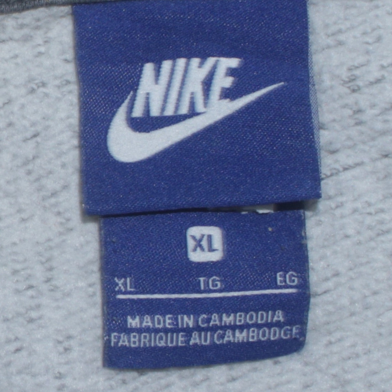 Nike Men’s Grey XL Pullover Crew Neck Logo Sweatshirt
