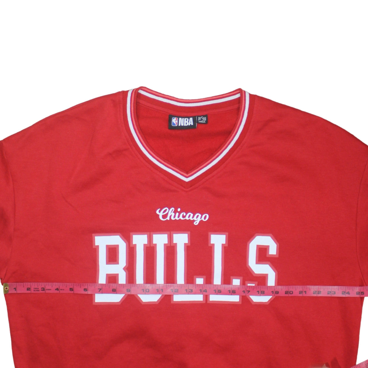 NBA Women Red Chicago Bulls V-Neck Pullover Sweatshirt Medium