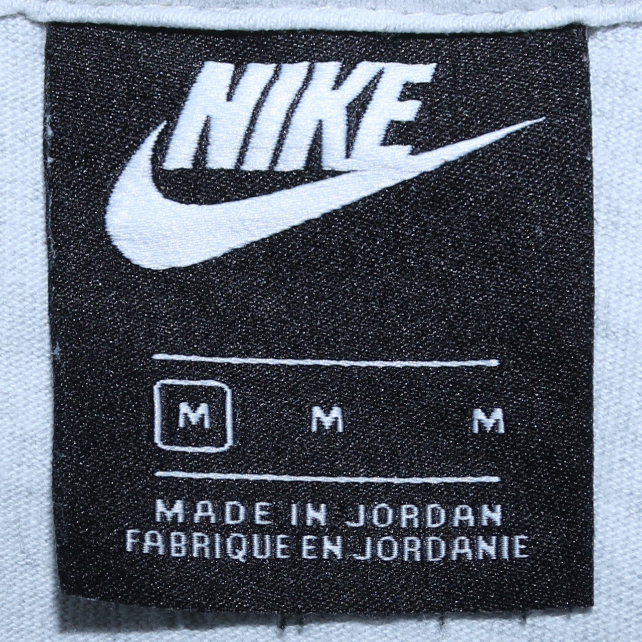 Nike Mens Grey Pullover Hoodie Medium Classic Athletic Style