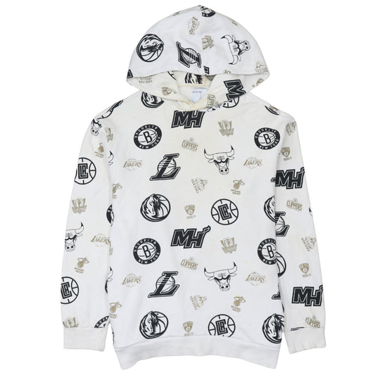 Bershka Men’s White NBA Pullover Hoodie Size S Graphic Print