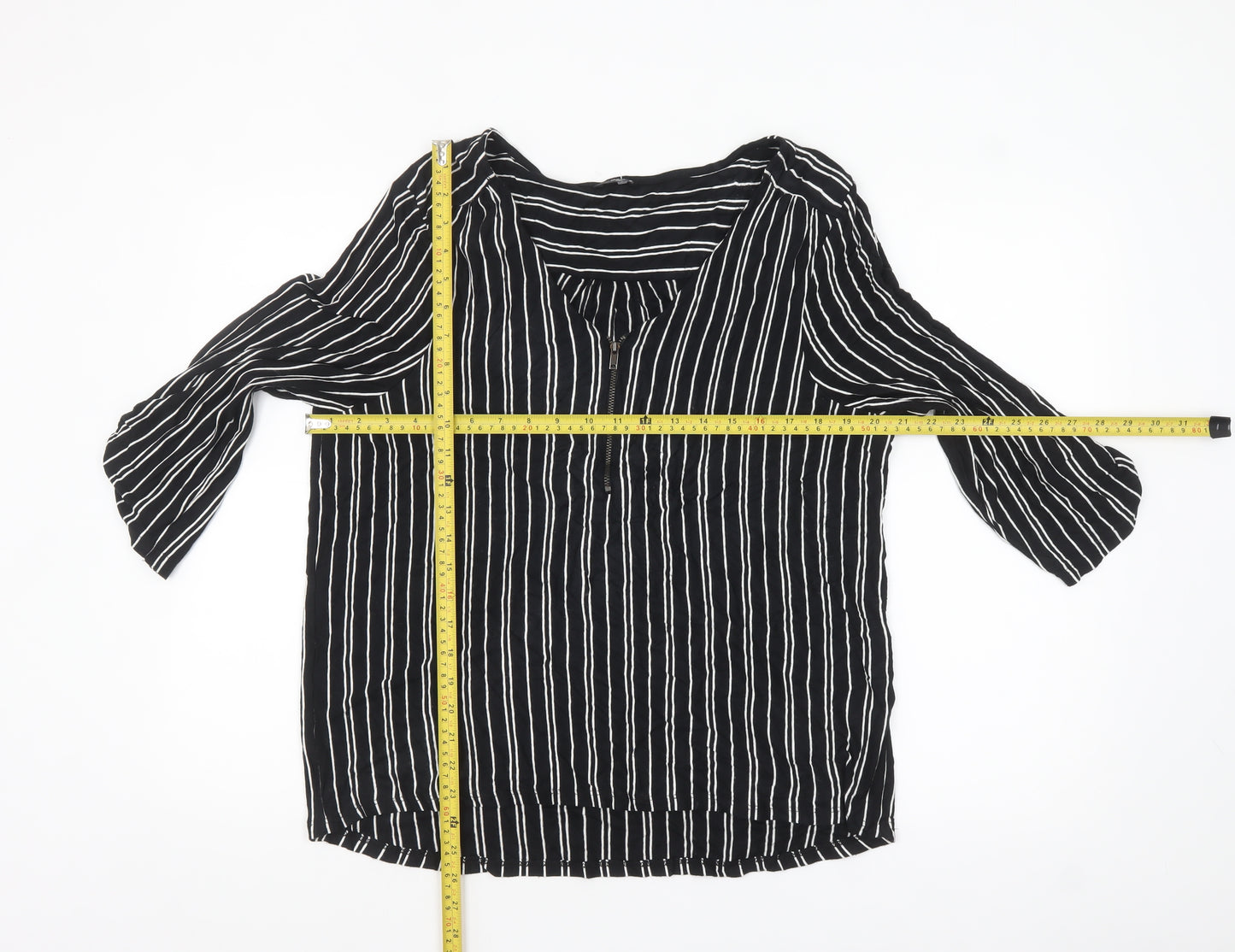 M&Co Women’s Black Striped Petite 3/4 Sleeve Zip Tunic Blouse Size 18