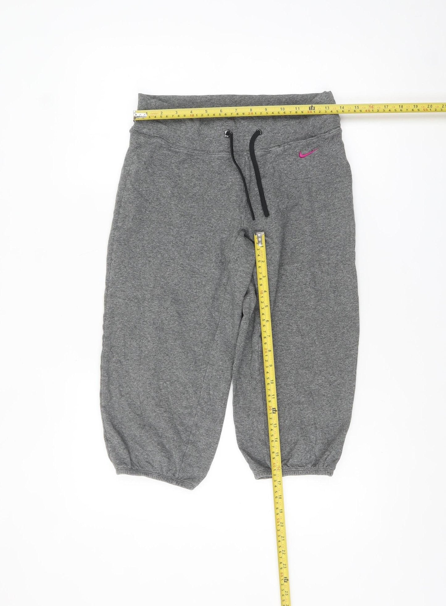 Nike Women’s Grey Dri-FIT Sweat Shorts S Regular Fit Activewear