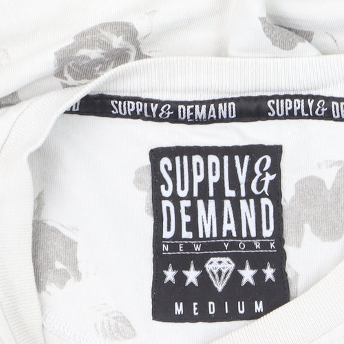Supply & Demand Men's White Floral Graphic T-Shirt Medium
