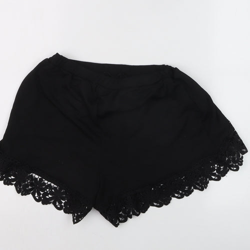 Boohoo Women’s Black Lace Trim Casual Shorts Size 8