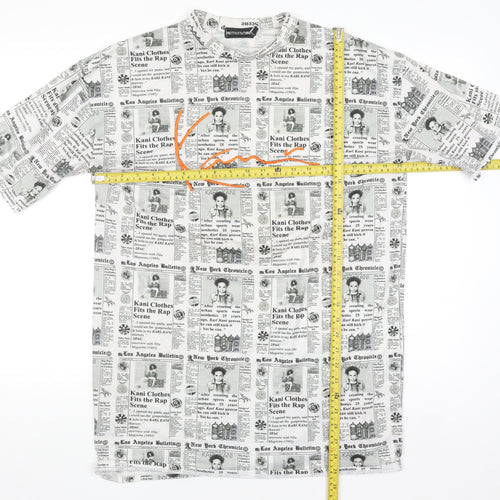 PrettyLittleThing Men’s Black & White Graphic Print Crew Neck T-Shirt XS