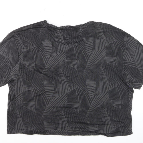 Marks and Spencer Goodmove Women’s Black Geometric Active T-Shirt Size 18