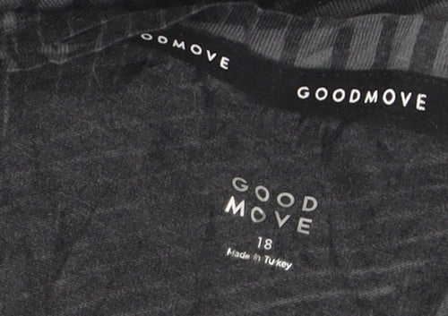 Marks and Spencer Goodmove Women’s Black Geometric Active T-Shirt Size 18