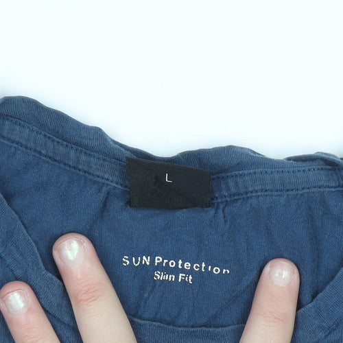 Hugo Boss Men's Blue Slim Fit Sun Protection T-Shirt L