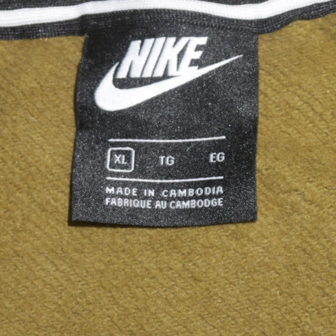 Nike Women’s Green Crew Neck Logo Print Sweatshirt XL