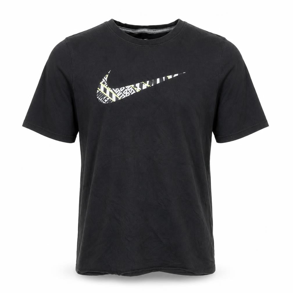 Front view of Nike Teens Black XL Athletic Fit Graphic Logo T-Shirt
