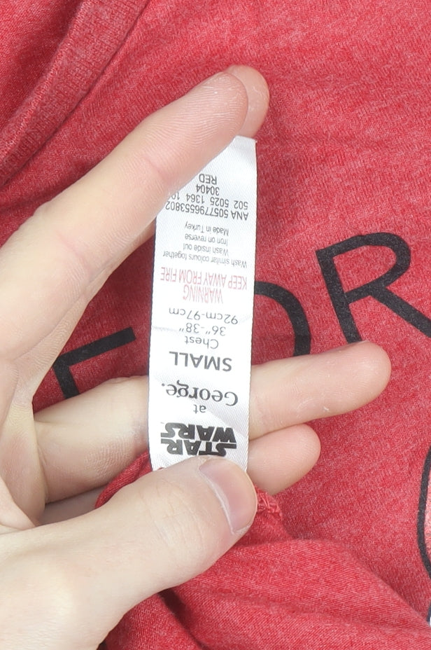 George Star Wars Men's Red Christmas Stormtrooper T-Shirt Small