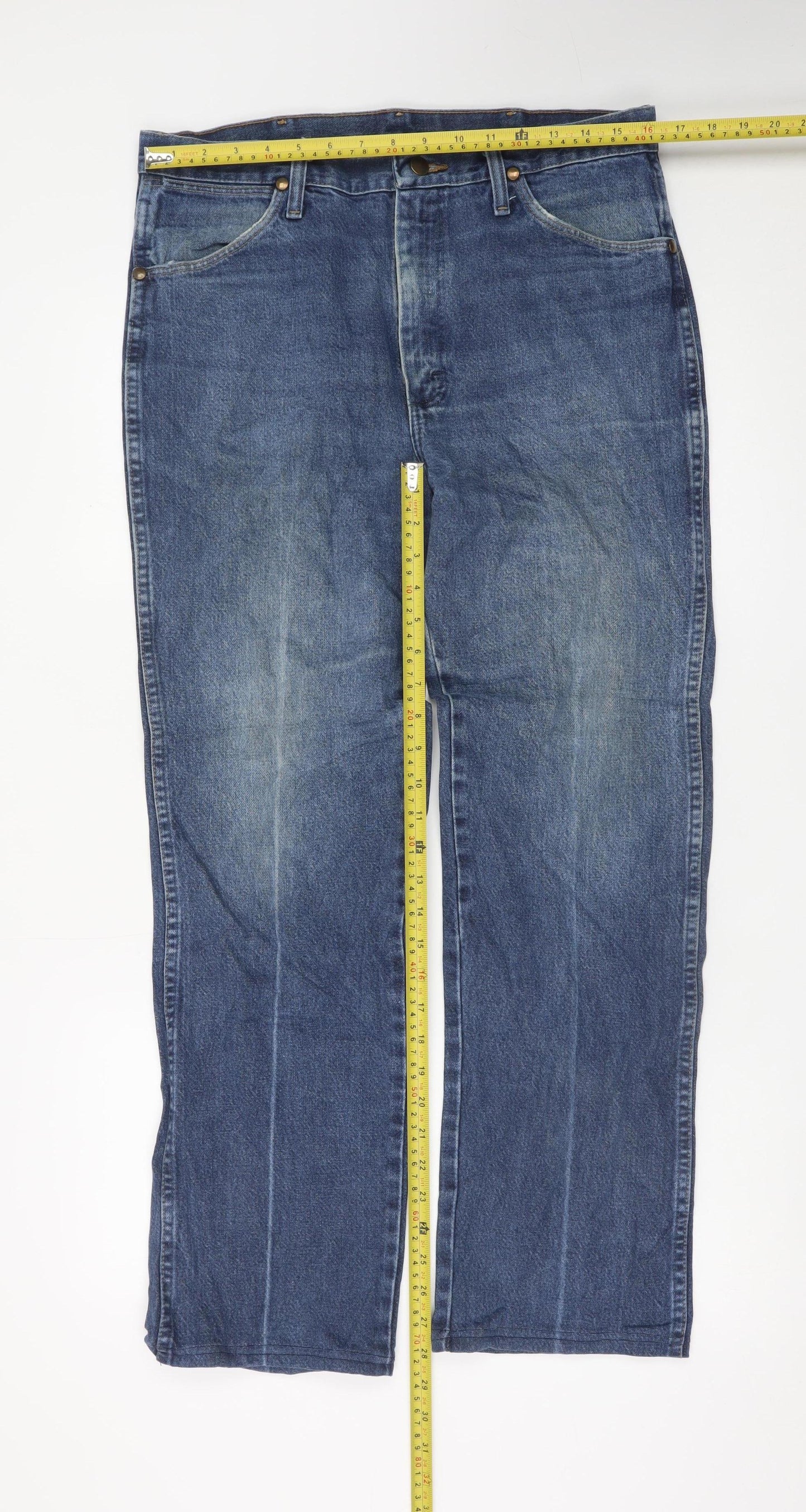 Wrangler Men's Blue 34x32 Straight Leg Regular Fit Denim Jeans