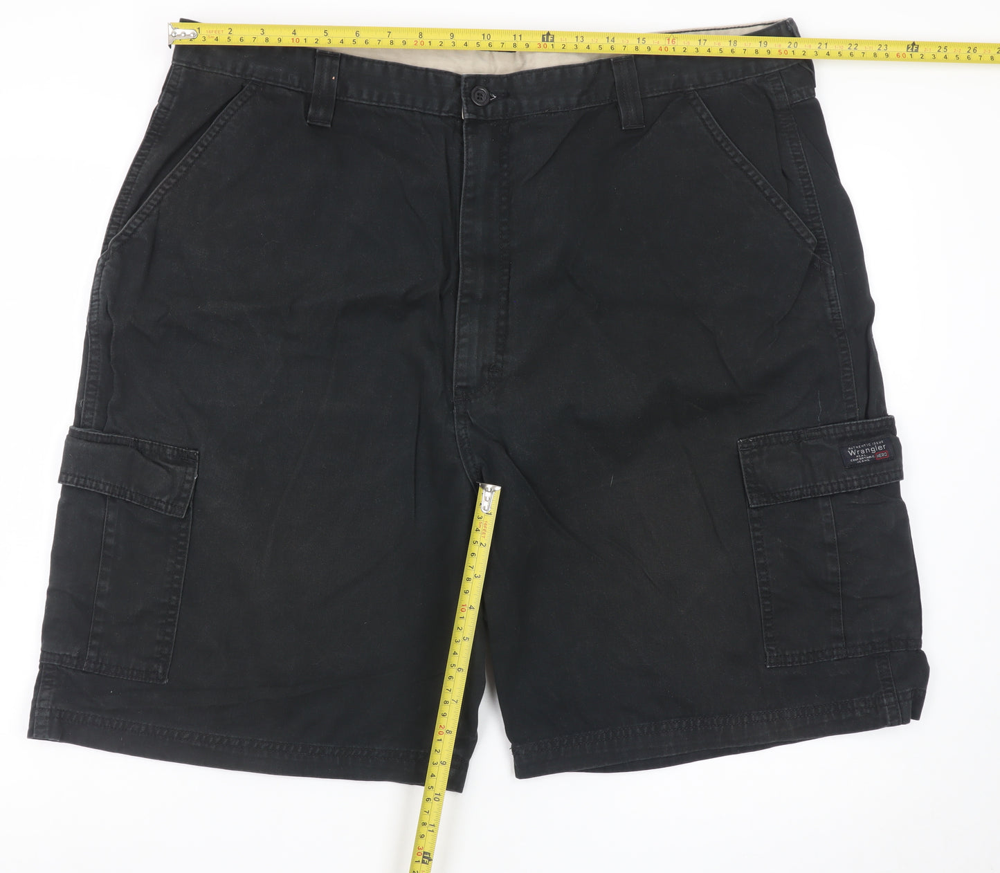 Wrangler Men Black Cargo Shorts Size XL 42in Cotton Workwear