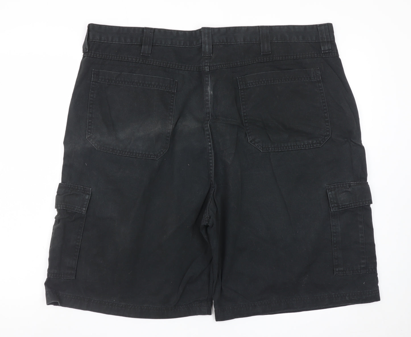 Wrangler Men Black Cargo Shorts Size XL 42in Cotton Workwear