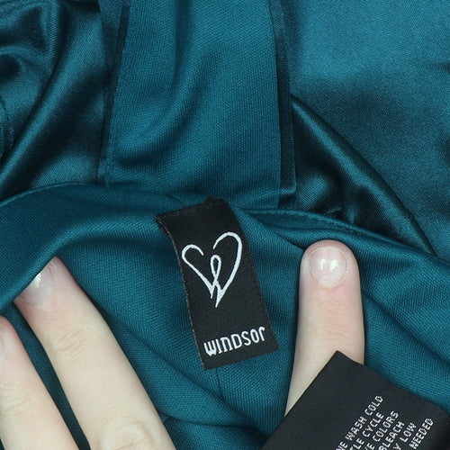 Windsor Women’s Green Halter Maxi Satin Formal Dress Size 12-14