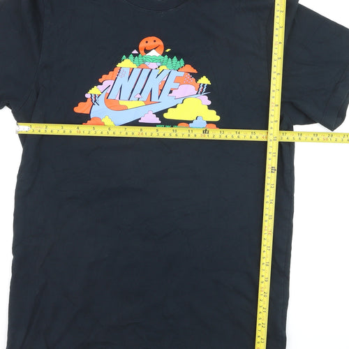 Nike Women's Black Graphic T-Shirt Small Short Sleeve Cotton