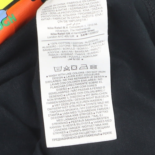 Nike Women's Black Graphic T-Shirt Small Short Sleeve Cotton