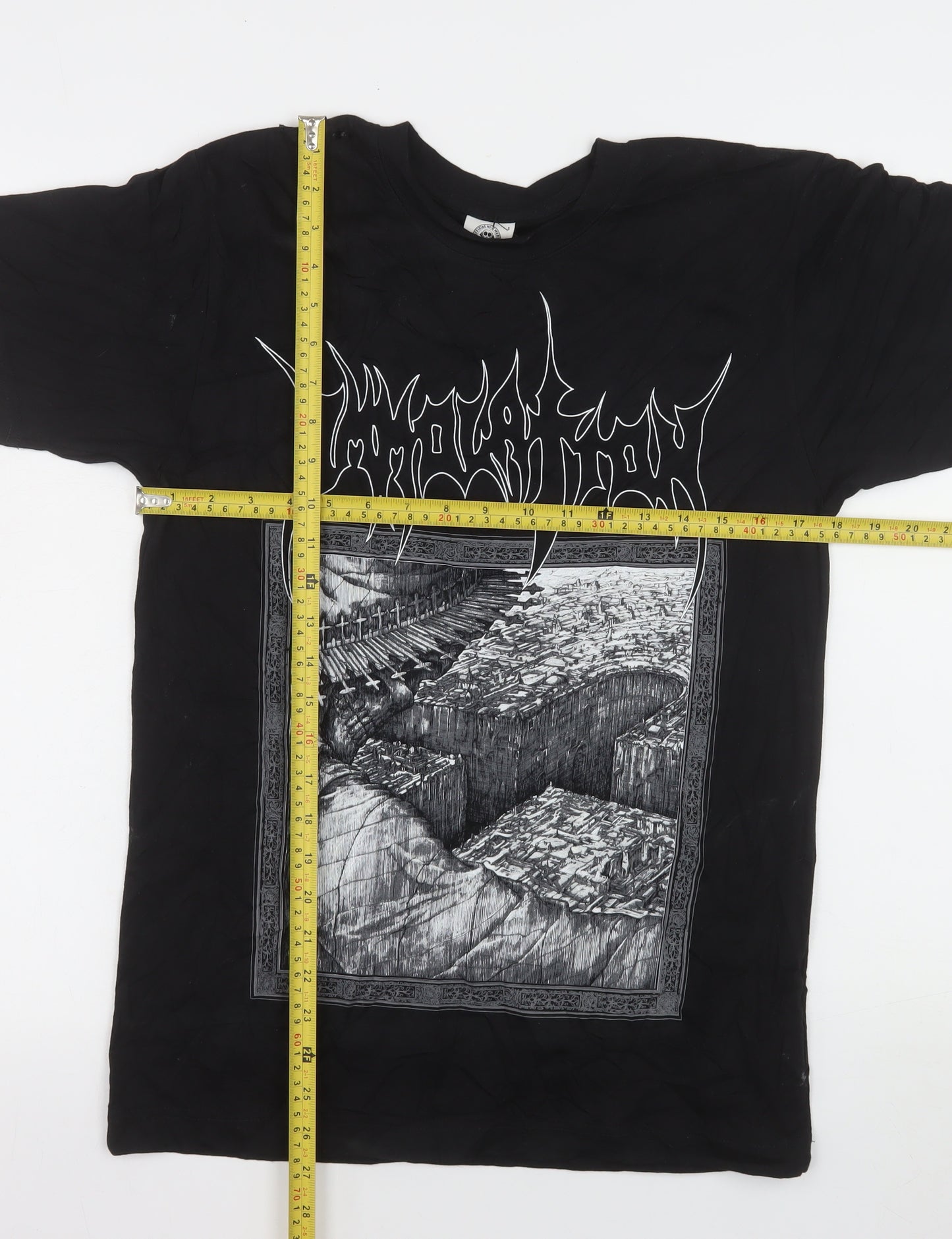 Carton Merchandising Men's Black S Band Graphic T-Shirt