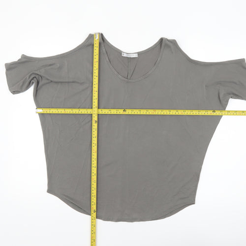 Tresics Women’s Grey Cold Shoulder Short Sleeve Relaxed Jersey Top Size M