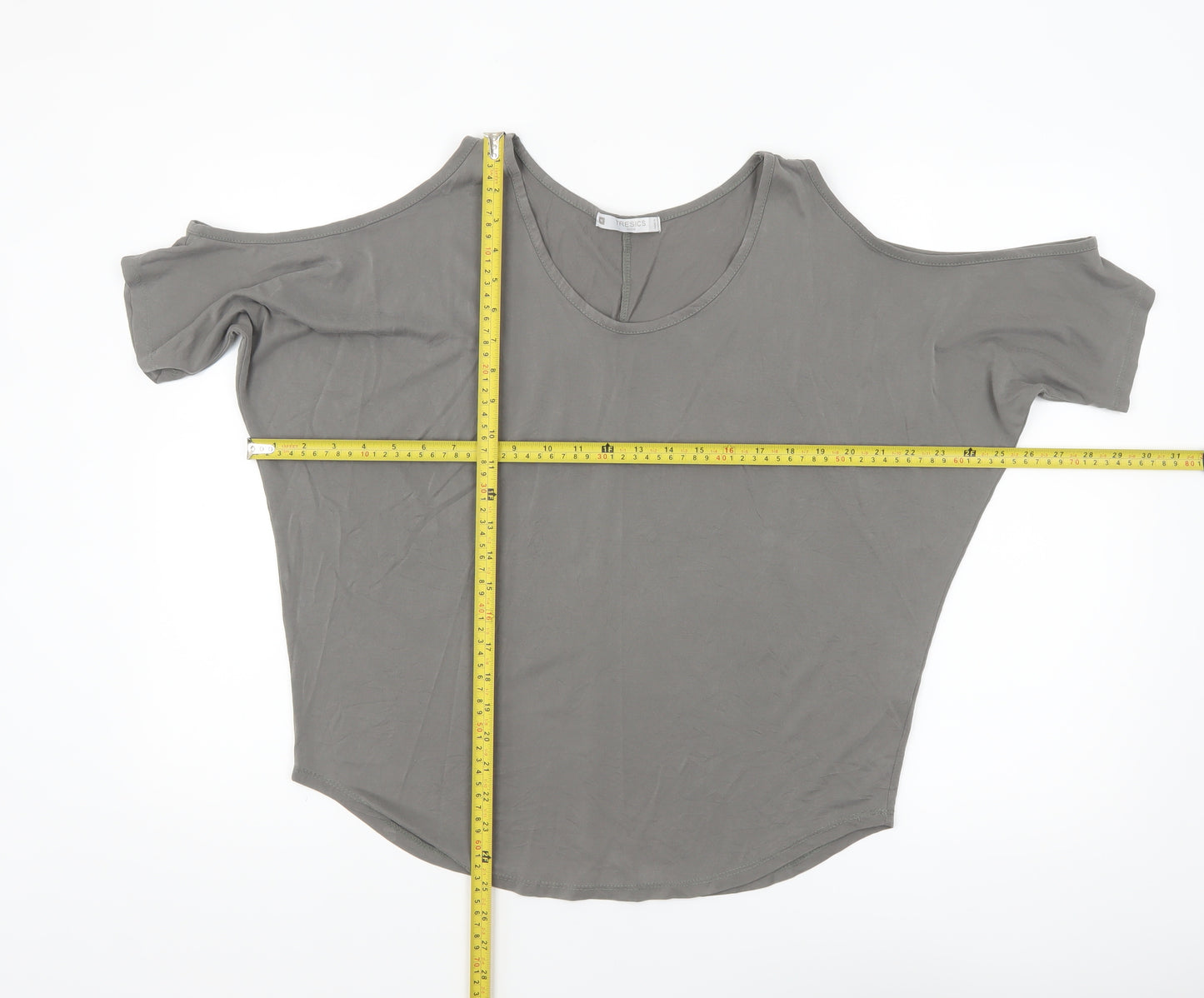 Tresics Women’s Grey Cold Shoulder Short Sleeve Relaxed Jersey Top Size M