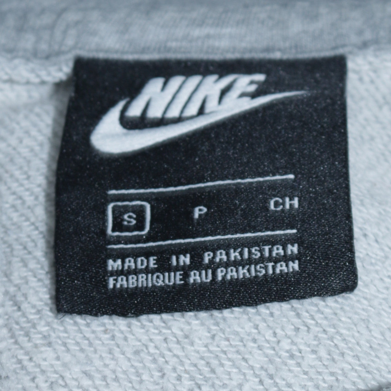 Nike Men's Grey Pullover Hoodie Small Regular Fit Sportswear