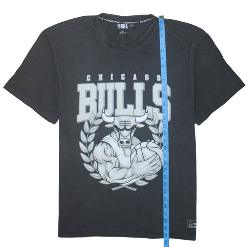 NBA Chicago Bulls Black 2XL Men's Graphic Sports T-Shirt