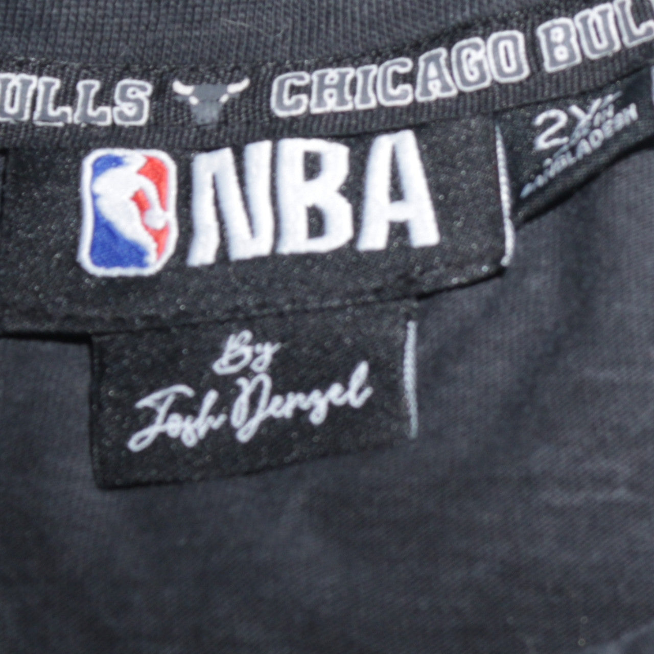 NBA Chicago Bulls Black 2XL Men's Graphic Sports T-Shirt