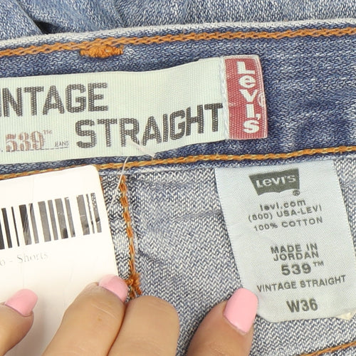 Levi's Men's Blue Denim Vintage Straight Shorts W36