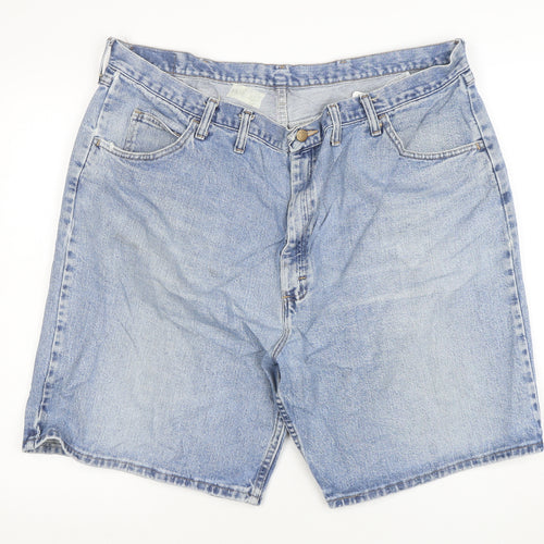 Wrangler Men's Blue Denim Relaxed Fit Shorts Size 44