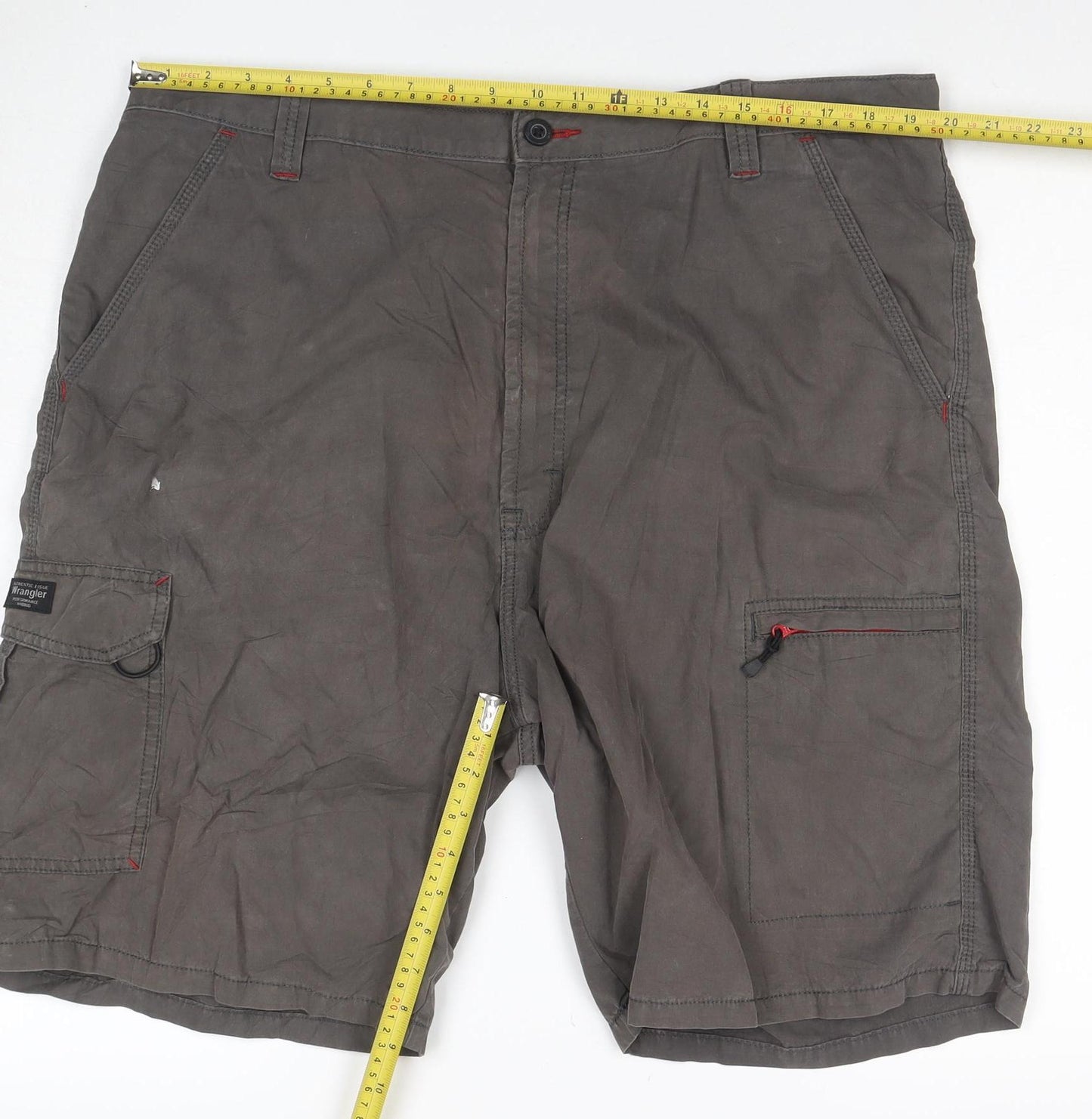 Wrangler Men's Grey Cargo Shorts Size 40 Cotton Nylon Blend
