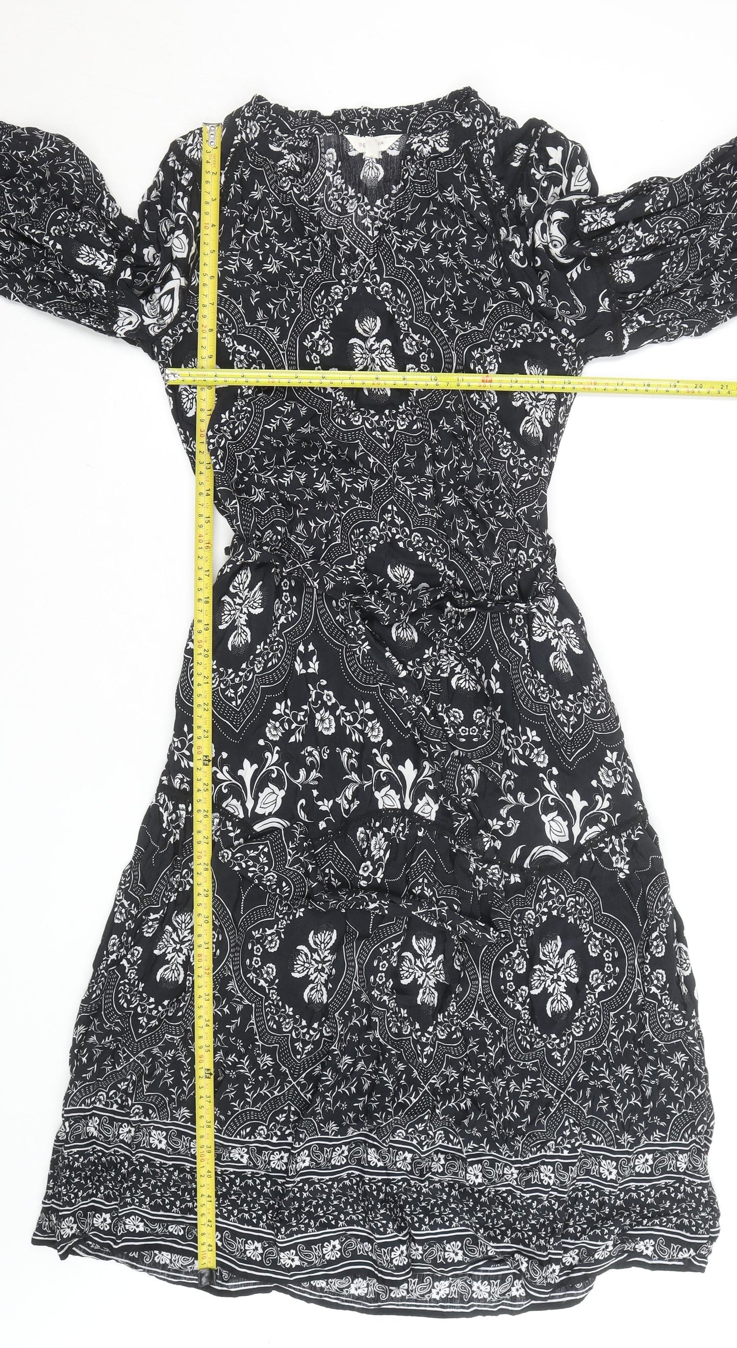 Marks and Spencer Women’s Black Floral Fit & Flare Knee Length Dress Size 6