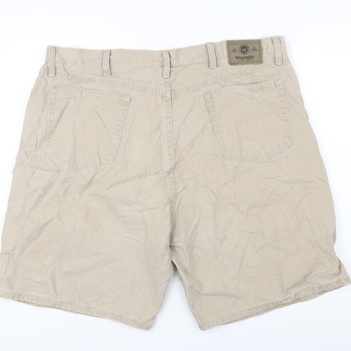 Wrangler Men Beige Regular Fit Chino Shorts Size 42