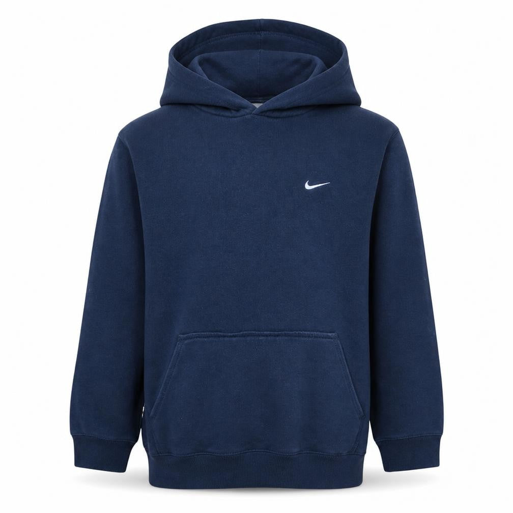 Front view of Nike boys’ blue pullover hoodie l 13 years fleece logo regular fit