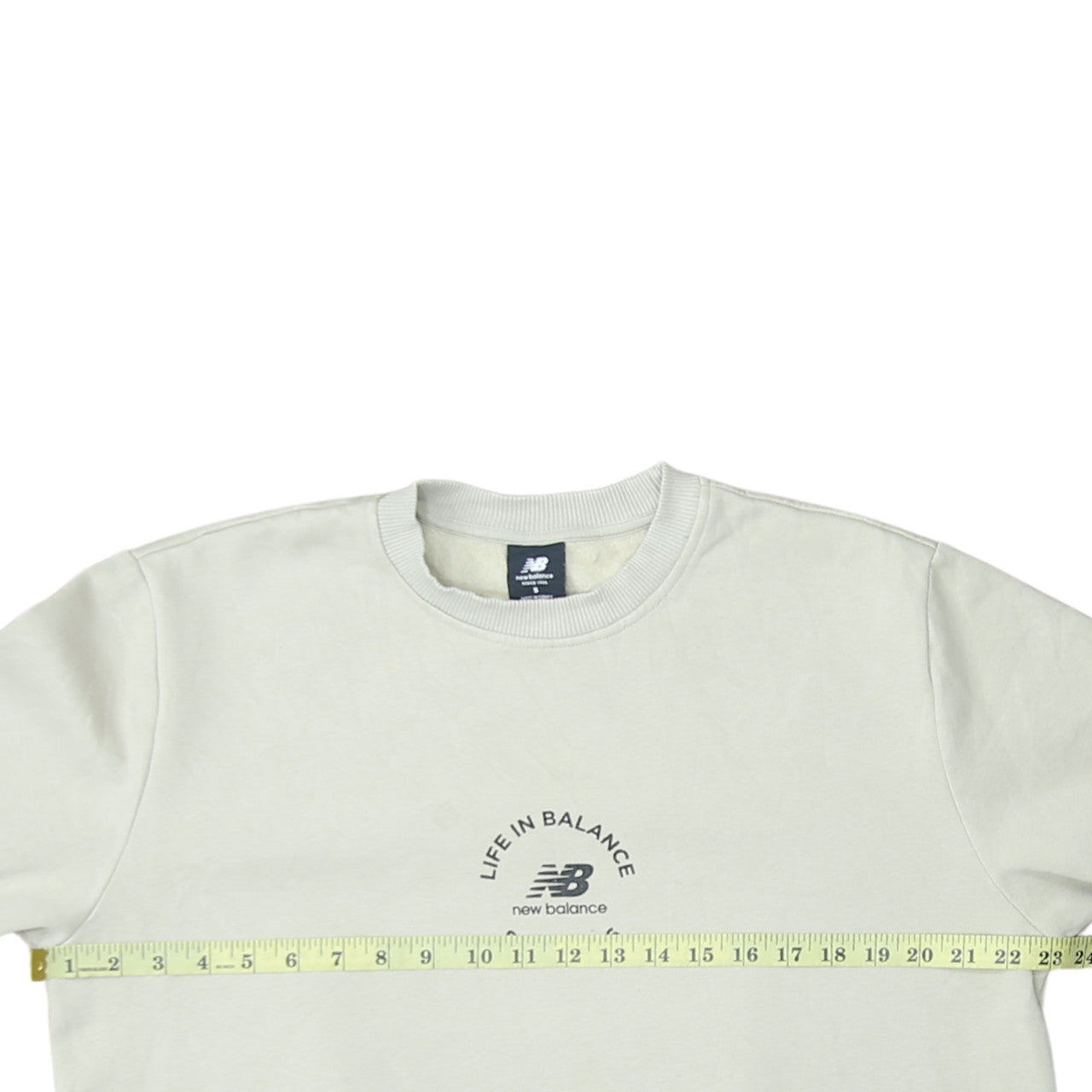 New Balance Men Beige S Crew Neck Pullover Sweatshirt